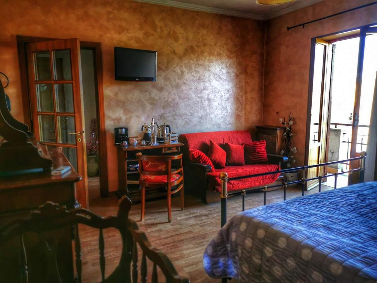B&B Santa Vittoria Monteleone Sabino Exteriör bild